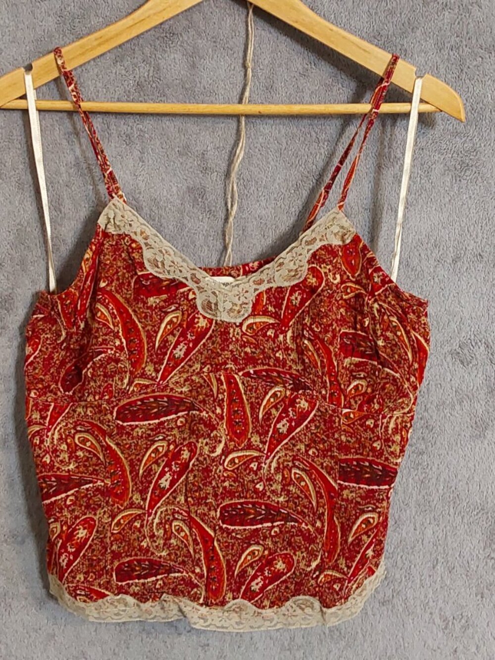 St Johns Bay Paisley Lace Trim Camisole Tank Top Size Medium Red Y2K Boho